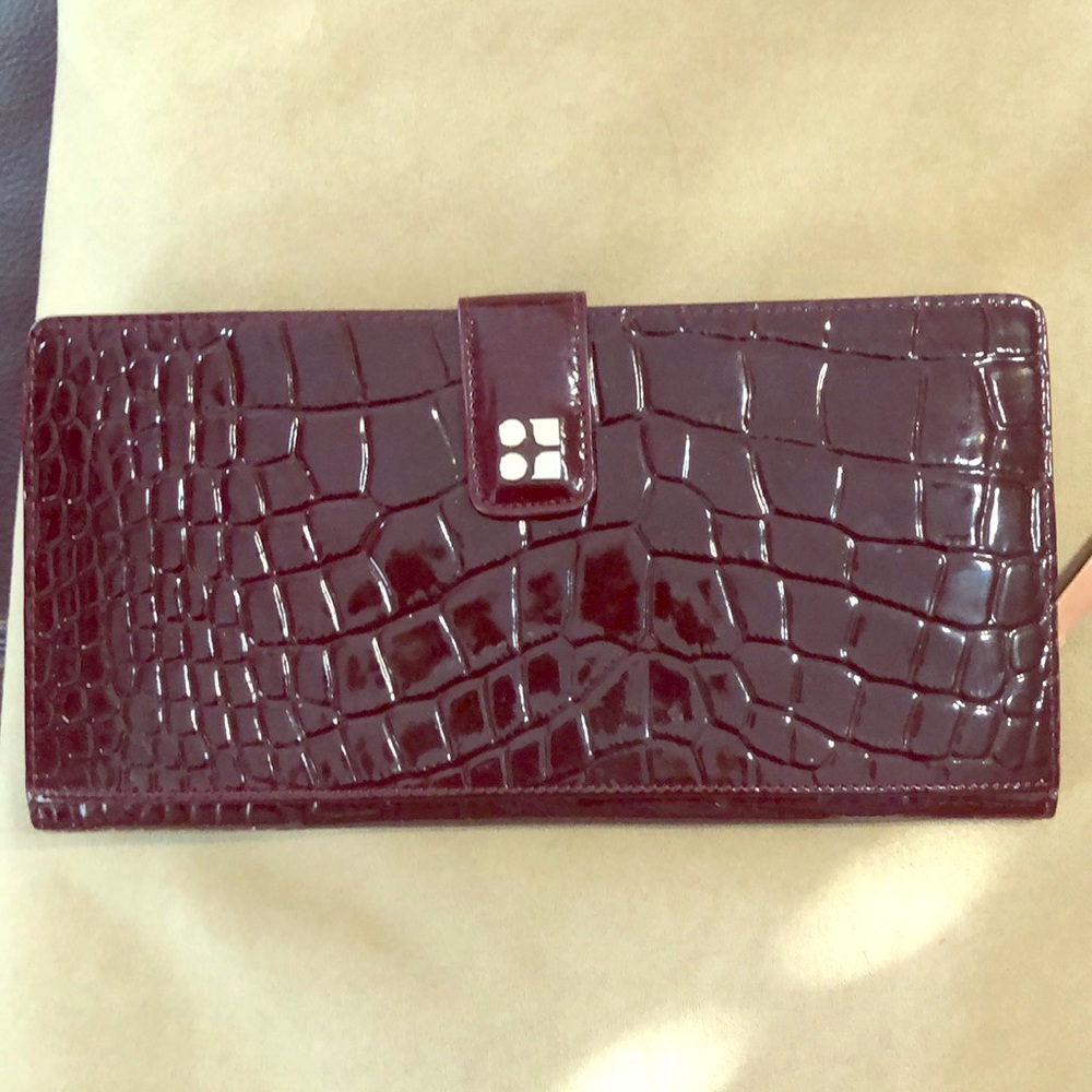 ⚡️⚡️⚡️SALE- Authentic Kate Spade clutch purse